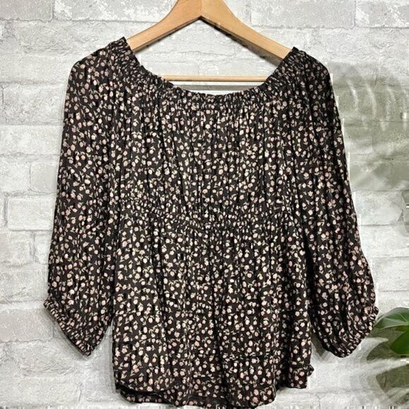 3/$30 _ AMERICAN EAGLE | Floral Smocked On/ Off the Shoulder Blouse Peasant - S - Picture 2 of 5